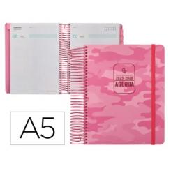 Agenda escolar LIDERPAPEL 25-26 espiral PATTERNS MILITAR rosa día página A5 bilingüe papel FSC 80 gr.