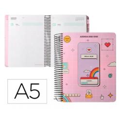 Agenda escolar LIDERPAPEL 25-26 espiral PIXEL rosa día página A5 bilingüe papel FSC 80 gr.