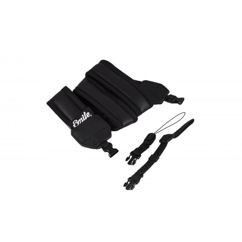 camera-strap-hungup-la-nuit