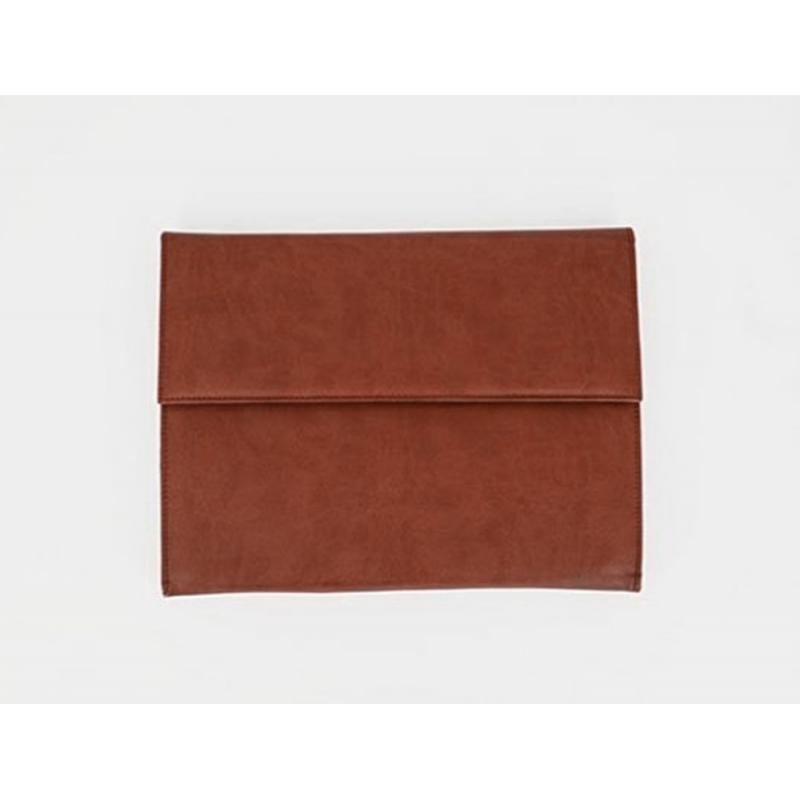 carpeta-portadocumentos-q-connect-artesania-piel-sintetica-doble-cierre-iman-color-cuero-260x235x35-mm