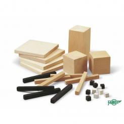 FAIBO Decímetros cúbicos descomponibles en madera de haya, presentados en estuche de cartón (1 prisma, 2 hexaedros, 4 tablas, 9 barras y 10 cubos)
