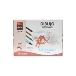Lamina De Dibujo Fabriano 130G A4+ Grano Natural Recuadro  Caja De 250