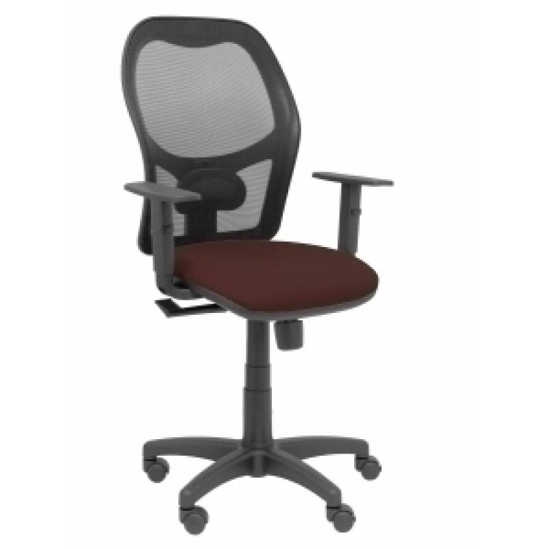silla-piqueras-y-crespo-alocen-brazos-regulables-mecanismo-sincro-refuerzo-lumbar-ruedas-nylon-respaldo-malla-negra-transpirable-y-asiento-tapizado-bali-marron-oscuro