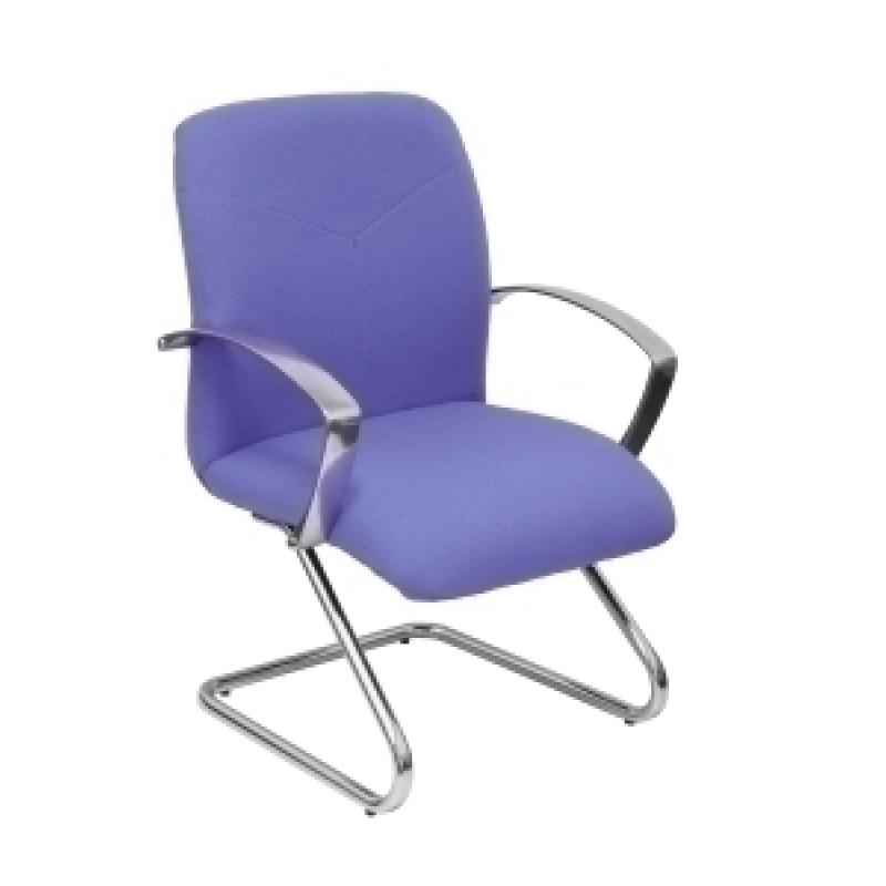 silla-piqueras-y-crespo-caudete-confidente-estructura-patin-acabado-cromado-brazos-fijos-asiento-y-respaldo-tapizado-bali-azul-claro