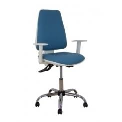 Silla Piqueras Y Crespo Elche Blanca Brazos Regulables Mecanismo Asincro Regulable En Altura Base Metalica Ruedas Parquet Asiento Y Respaldo Tapizado Bali Azul Cielo