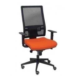 Silla Piqueras Y Crespo Horna Brazos Regulables Mecanismo Sincro Altura Y Apoyo Lumbar Regulable Rueda Parquet Respaldo Malla Negra Transpirable Y Asiento Tapizado Bali Naranja Oscuro
