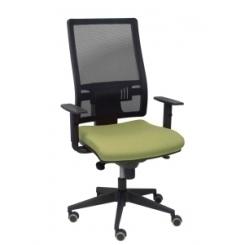 Silla Piqueras Y Crespo Horna Brazos Regulables Mecanismo Sincro Altura Y Apoyo Lumbar Regulable Rueda Parquet Respaldo Malla Negra Transpirable Y Asiento Tapizado Bali Verde Oliva