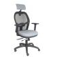 silla-piqueras-y-crespo-jorquera-brazos-3d-y-cabecero-regulables-mecanismo-sincro-con-traslack-ruedas-parquet-respaldo-de-malla-negra-y-asiento-tapizado-bali-gris
