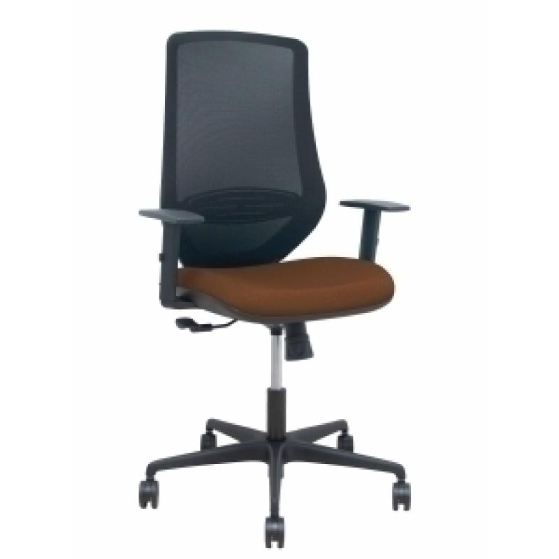 silla-piqueras-y-crespo-mardos-brazos-regulables-ergonomica-mecanismo-basculante-respaldo-malla-negra-asiento-tapizado-bali-marron-oscuro