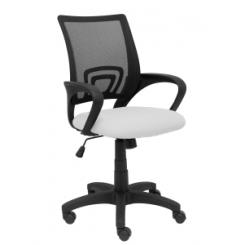 Silla Piqueras Y Crespo Vianos Brazos Fijos Mecanismo Basculante Con Regulador De Presion Elevacion Del Asiento En Altura Ruedas Nylon Respaldo Malla Transpirable Negra Y Tapizado Bali Blanco