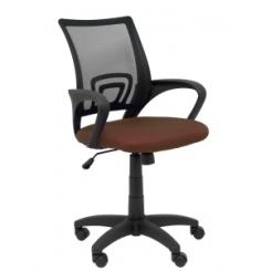 Silla Piqueras Y Crespo Vianos Brazos Fijos Mecanismo Basculante Con Regulador De Presion Elevacion Del Asiento En Altura Ruedas Nylon Respaldo Malla Transpirable Negra Y Tapizado Bali Marron Oscuro
