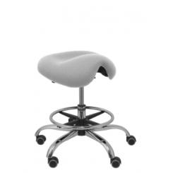 Taburete Piqueras Y Crespo Alatoz Clinico Giratorio Ergomico Mecanismo Basculante Regulable En Altura Con Aro Reposapies Ruedas De Nylon Y Asiento Tapizado Bali Gris Claro