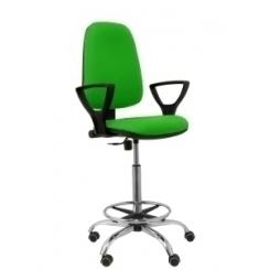 Taburete Piqueras Y Crespo Sierra Cp Brazos Fijos Ergonomico Mecanismo De Contacto Permanente Regulable En Altura Y Aro Reposapies Cromado Asiento Y Respaldo Tapizados Bali Verde