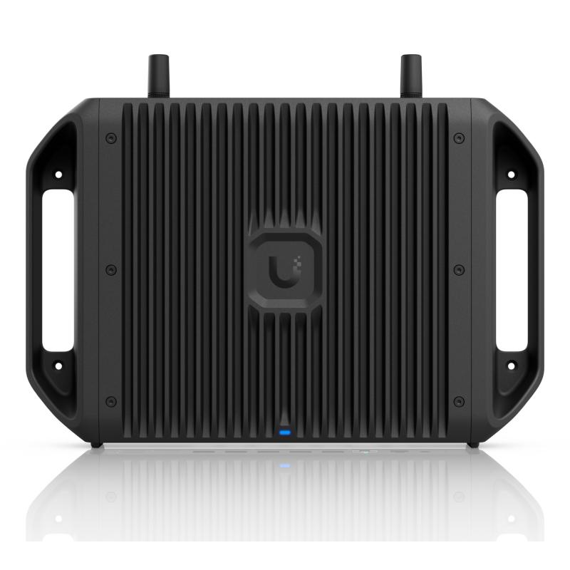 ubiquiti-ucg-industrial-pasarel-y-controlador-1000-2500-10000-mbit-s