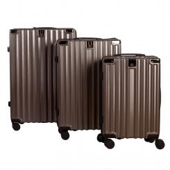 William Martin Navigator incluye tres maletas rígidas de diferentes tamaños fabricadas en ABS 45 / 70 / 108 litros